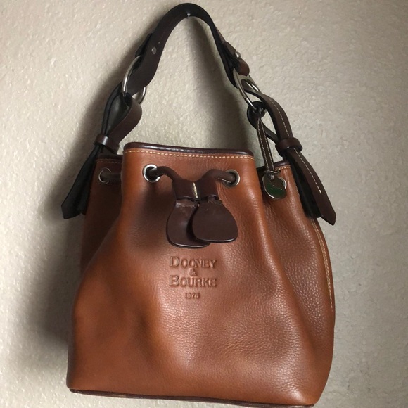 DOONEY & BOURKE HANDBAG